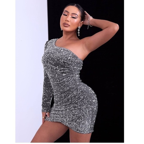 Vintage One Shoulder Glamorous Long Sleeve Sequins Grey Body con Mini Dress NWOT - Picture 10 of 16